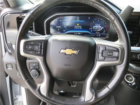 Used 2024 Chevrolet Silverado 2500 LT image 10