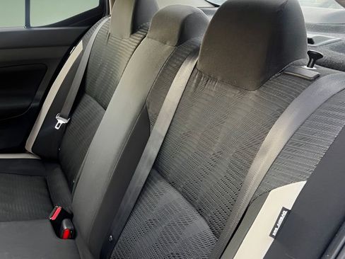 Used 2021 Nissan Versa SV image 15