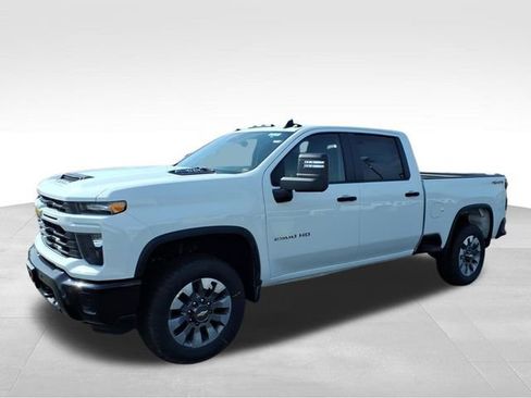 New 2026 Chevrolet Silverado 2500 Custom w/ Custom Value Package image 4