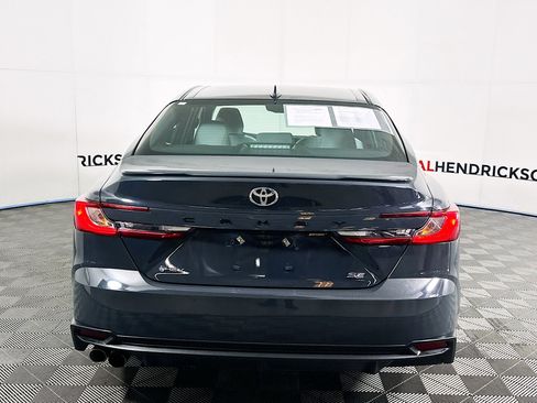 Used 2025 Toyota Camry SE image 4