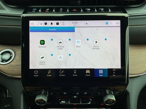 Used 2024 Jeep Grand Cherokee Summit w/ Advanced Protech Group IV image 26