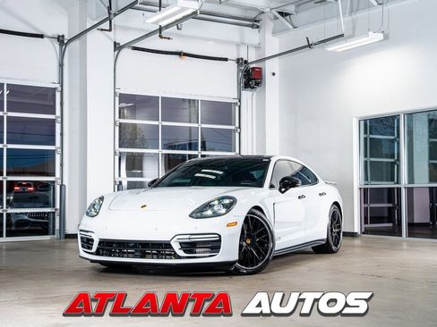 Used 2022 Porsche Panamera GTS image 1