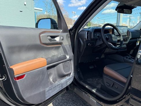 New 2026 Ford Bronco Sport Outer Banks w/ Outer Banks Tech Package+ AWD/4WD image 11