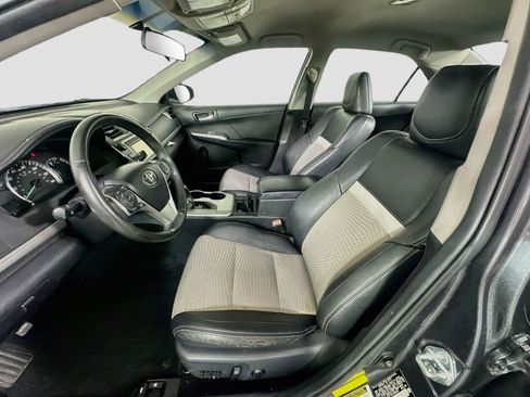 Used 2012 Toyota Camry SE FWD image 13