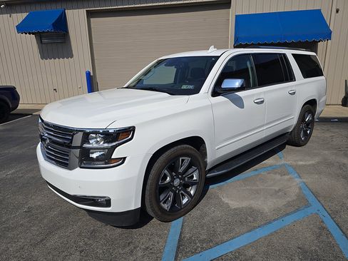 Used 2020 Chevrolet Suburban Premier AWD/4WD image 1