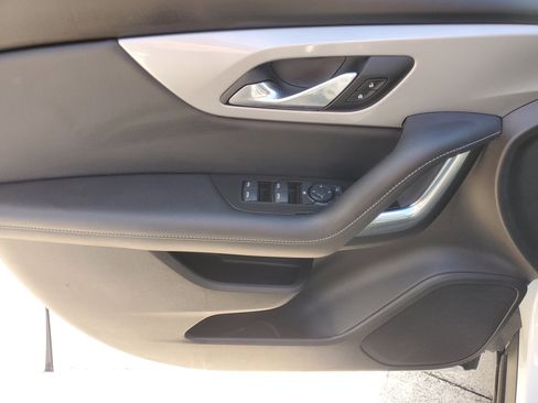 Used 2024 Chevrolet Blazer LT image 18