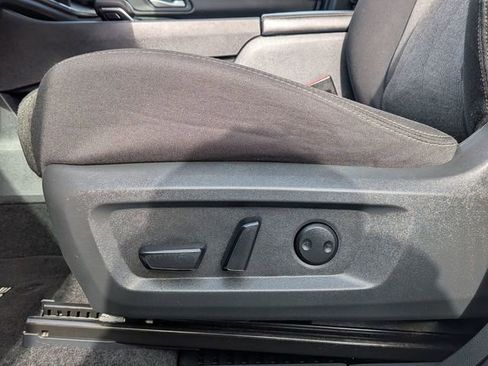 Used 2024 Nissan Rogue SV AWD/4WD image 12