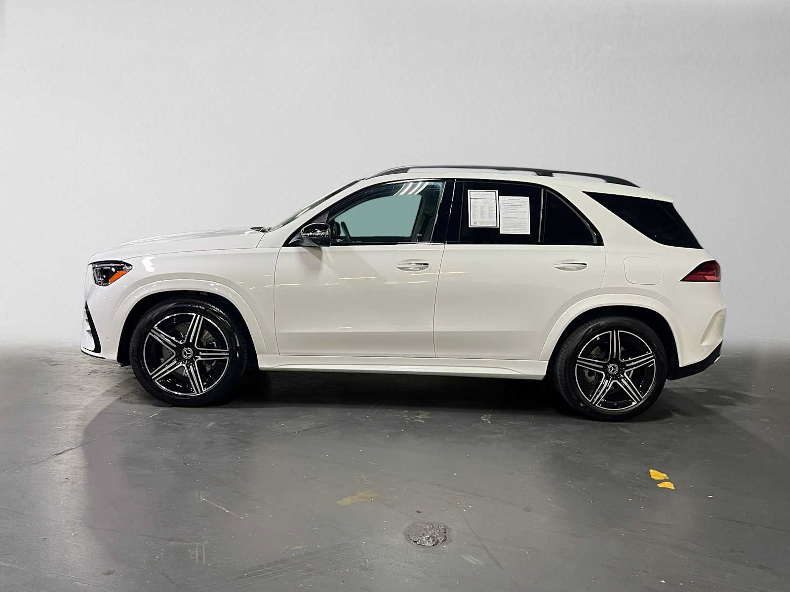Used 2026 Mercedes-Benz GLE 450e 4MATIC image 6