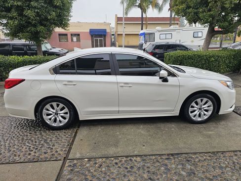 Used 2017 Subaru Legacy 2.5i Premium image 5