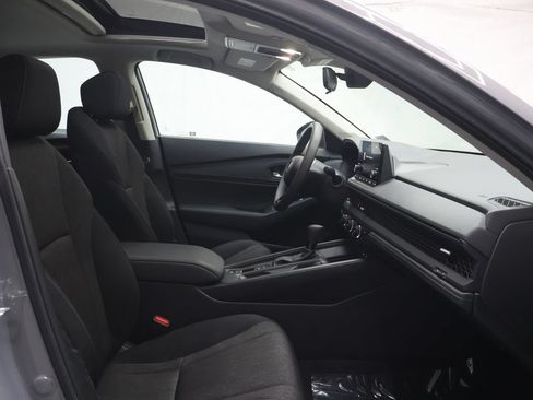 Used 2025 Honda Accord SE image 9
