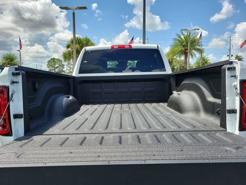 New 2026 RAM 2500 Tradesman w/ Bed Convenience Group AWD/4WD image 24