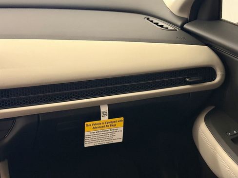 New 2026 Honda HR-V LX image 16