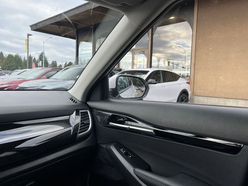 Used 2025 Kia Seltos S image 37