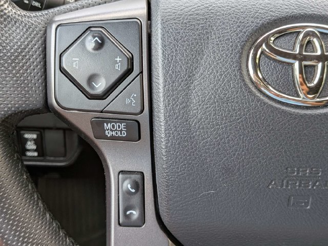 Used 2020 Toyota Tacoma TRD Off-Road AWD/4WD image 23