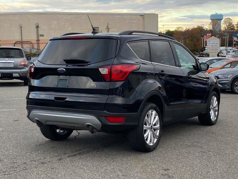 Used 2019 Ford Escape SEL image 5