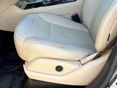 Used 2018 Mercedes-Benz GLE 350 w/ Premium 1 Package image 22