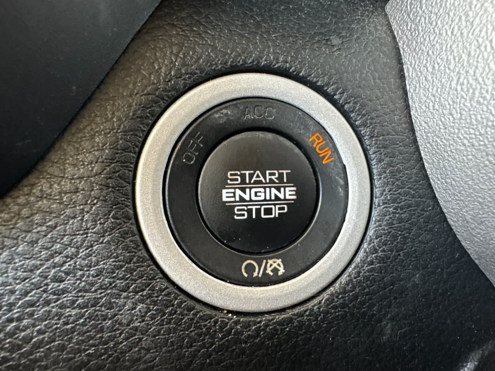 Used 2022 RAM 1500 Laramie w/ Off Road Group AWD/4WD image 23