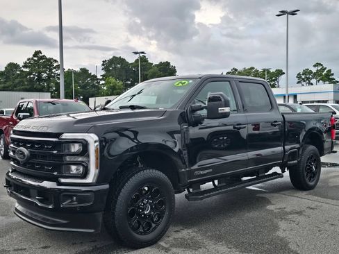 Used 2024 Ford F250 Lariat w/ Lariat Ultimate Package AWD/4WD image 1
