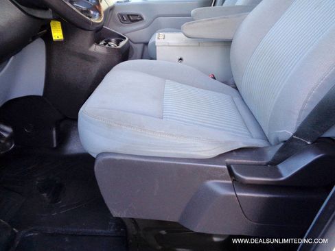 Used 2019 Ford Transit 250 130 Low Roof image 7