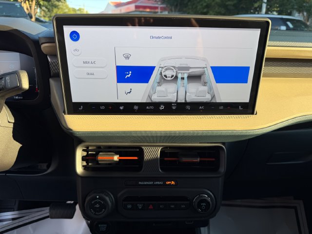 Used 2025 Ford Maverick Lariat AWD/4WD image 26