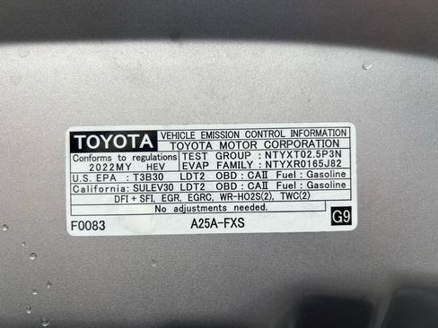 Used 2022 Toyota RAV4 LE AWD/4WD image 19