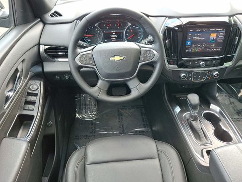 Used 2023 Chevrolet Traverse LT w/ LT Premium Package AWD/4WD image 12