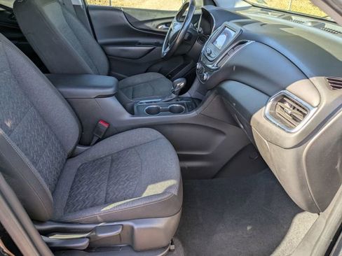 Used 2022 Chevrolet Equinox LT FWD image 18