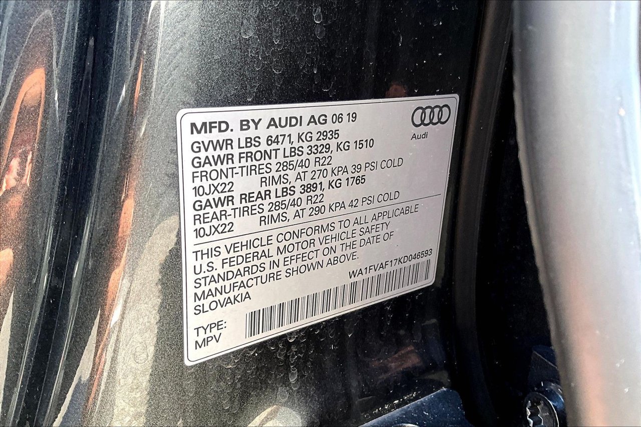 Used 2019 Audi Q8 Prestige w/ Adaptive Chassis Package AWD/4WD image 16