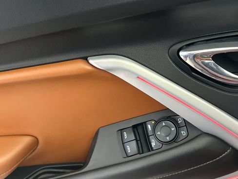 Used 2017 Chevrolet Camaro SS RWD image 15