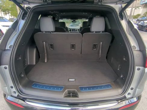 Used 2023 Buick Enclave Essence FWD image 14