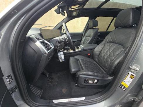 Used 2024 BMW X5 xDrive40i AWD/4WD image 2