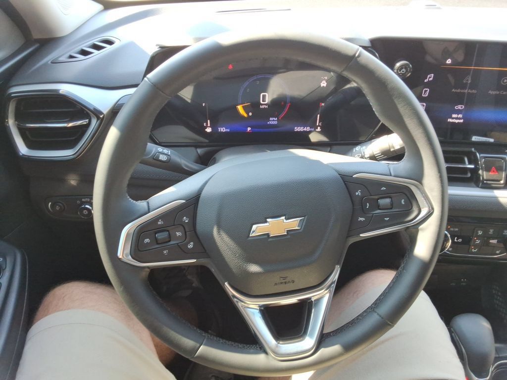 Certified 2024 Chevrolet TrailBlazer LT w/ Convenience Package FWD image 25