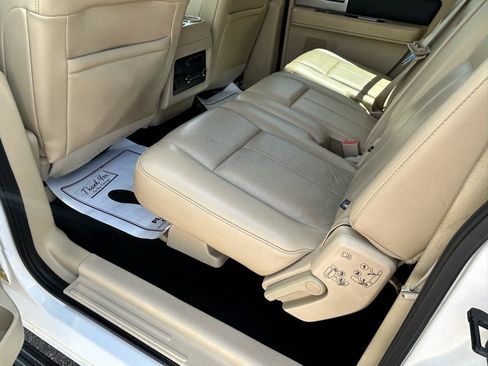 Used 2017 Ford Expedition EL Limited w/ Equipment Group 301A AWD/4WD image 9