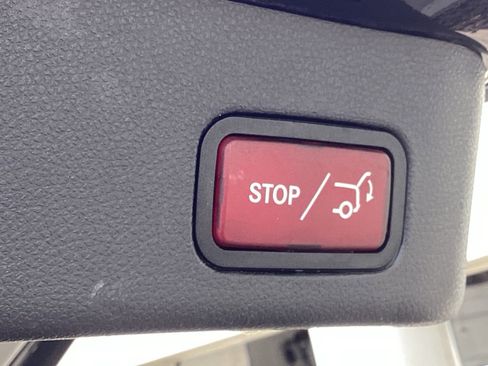 Used 2014 Mercedes-Benz ML 350 4MATIC image 37