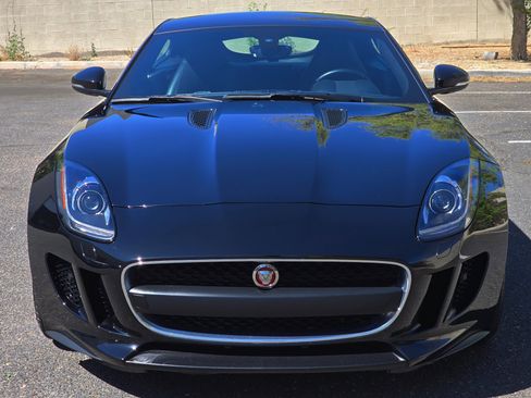 Used 2016 Jaguar F-TYPE Coupe image 3