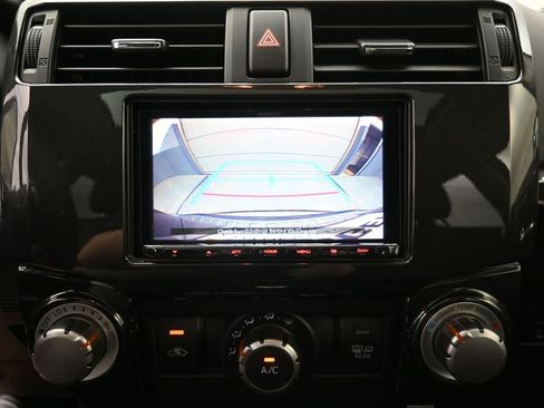Used 2019 Toyota 4Runner TRD Off-Road Premium AWD/4WD image 9