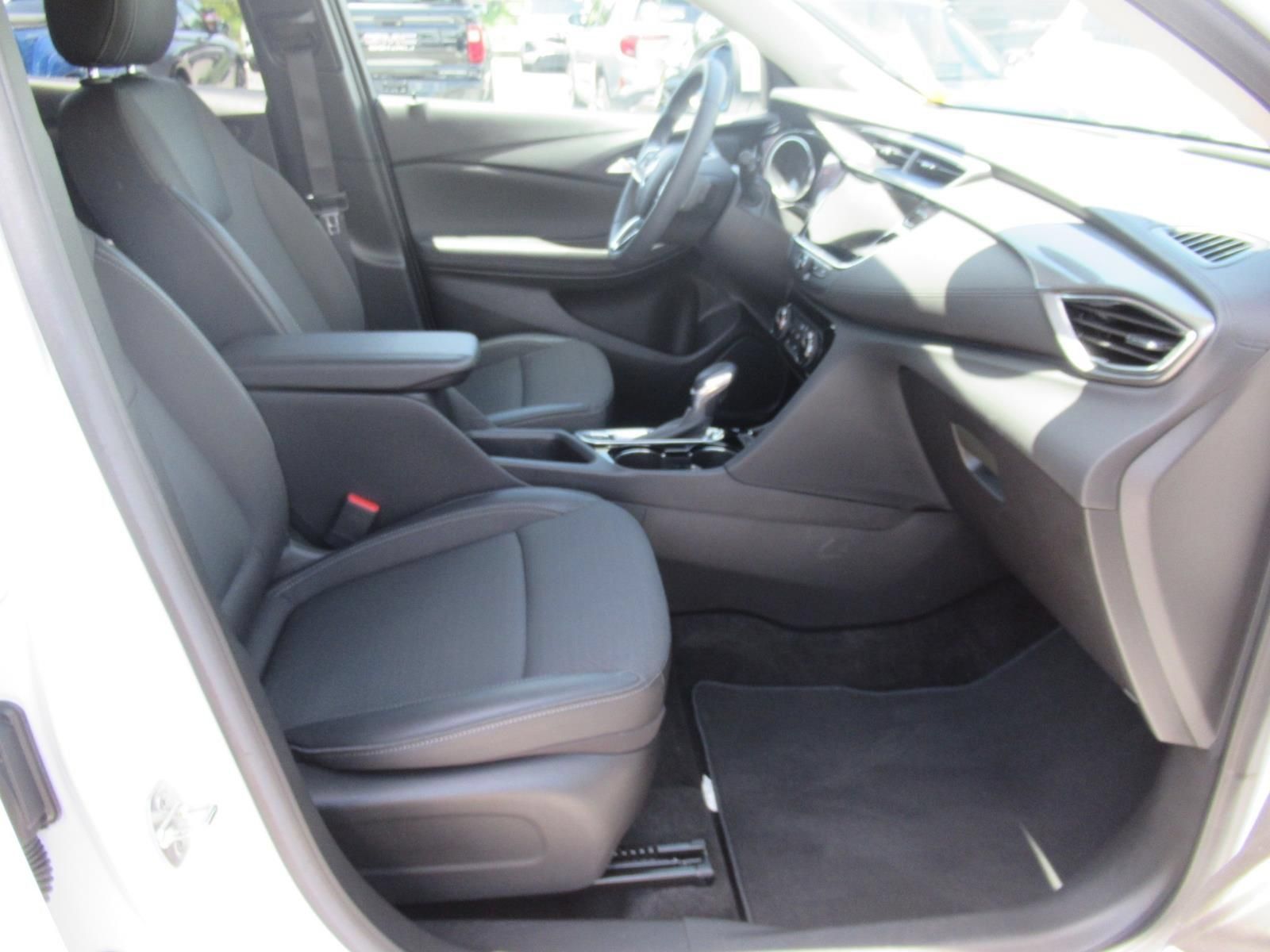 Used 2023 Buick Encore GX Preferred w/ Cold Weather Comfort Package FWD image 10