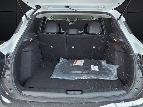 New 2026 Nissan Kicks SR w/ Cold Weather Package AWD/4WD image 50