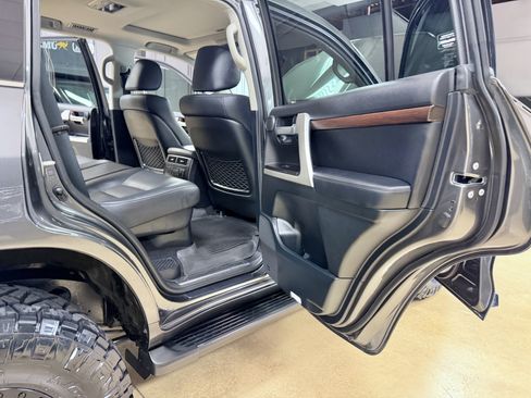 Used 2021 Toyota Land Cruiser AWD/4WD image 24