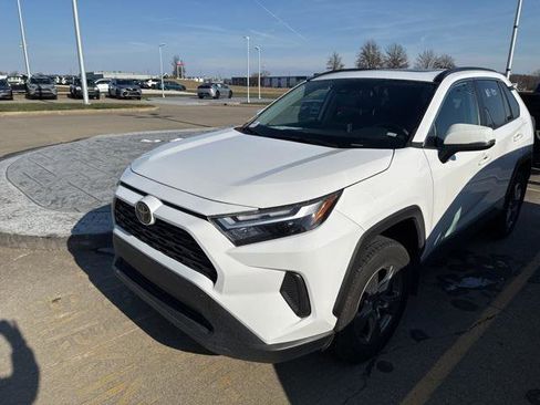 Certified 2024 Toyota RAV4 XLE image 30