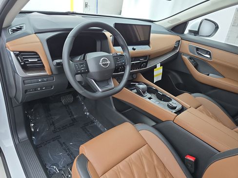 New 2026 Nissan Rogue Platinum w/ Platinum Premium Package AWD/4WD image 16