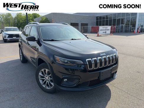 Used 2021 Jeep Cherokee Latitude Lux w/ Comfort/Convenience Group AWD/4WD image 1