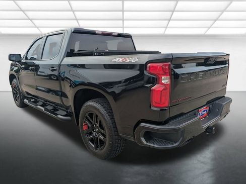 Used 2023 Chevrolet Silverado 1500 RST w/ Redline Edition AWD/4WD image 2