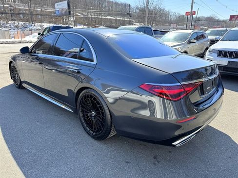 Used 2022 Mercedes-Benz S 580 4MATIC Sedan w/ AMG Line Package image 7