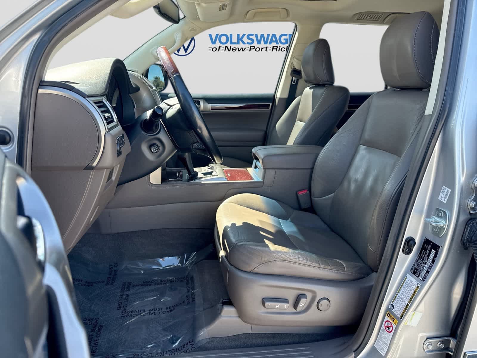 Used 2016 Lexus GX 460 w/ Premium Package AWD/4WD image 22
