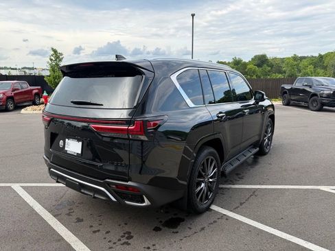 Used 2026 Lexus LX 600 F Sport w/ Accessory Package (2T) AWD/4WD image 9