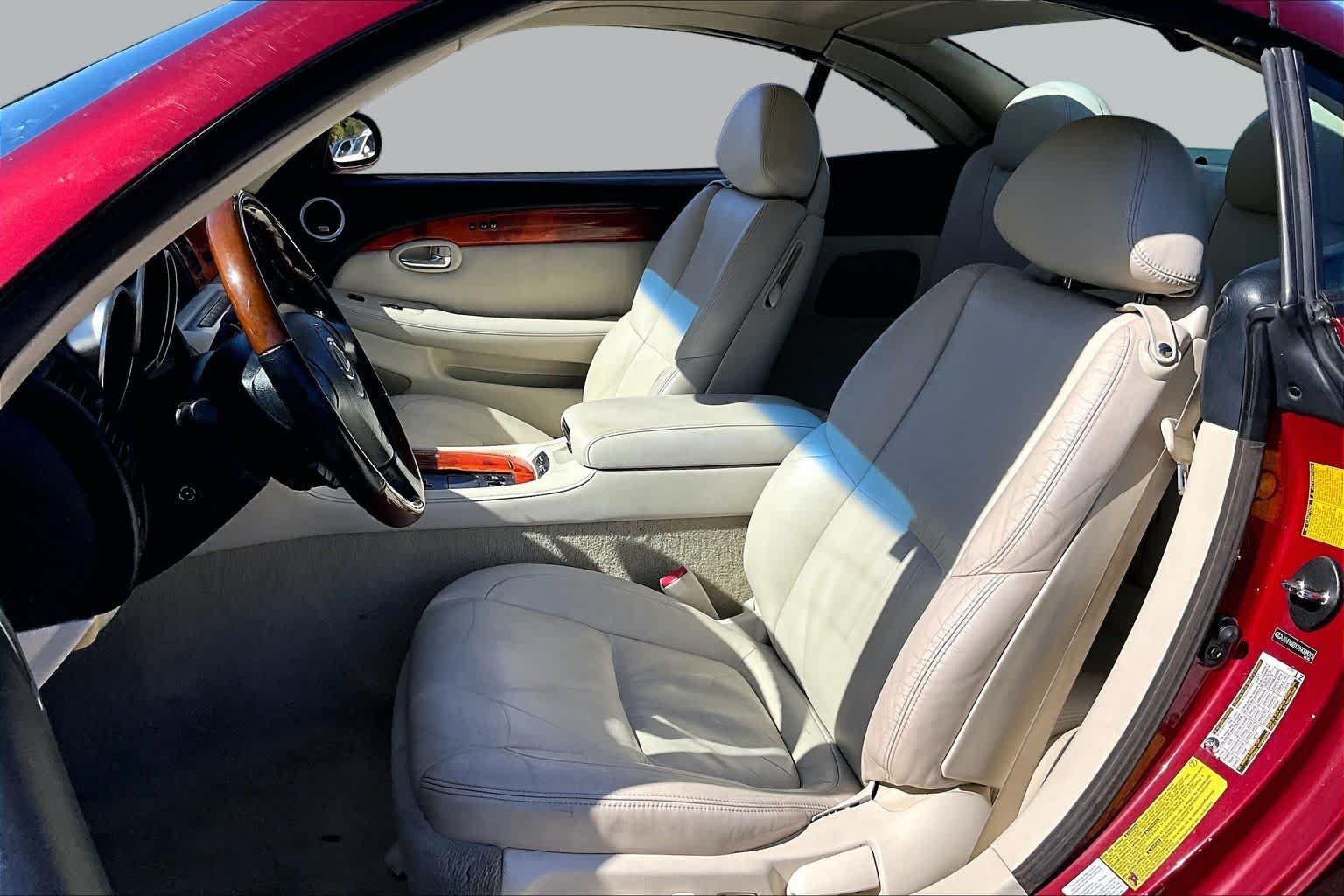 Used 2006 Lexus SC 430 Convertible w/ Preferred Accessory Pkg RWD image 6