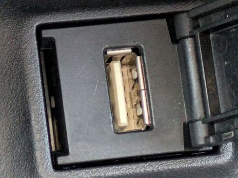 Used 2022 Toyota RAV4 XLE image 23