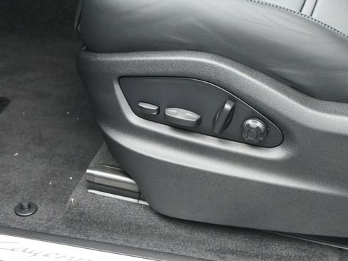 New 2026 Porsche Cayenne Coupe image 21