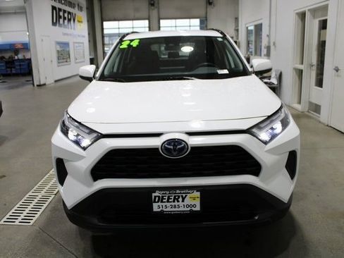 Used 2024 Toyota RAV4 LE image 28